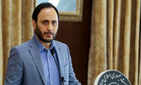 هیچگونه تغییر قیمت نان و بنزین در دستور کار دولت نیست