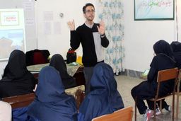 تدریس دبیران مرد در تمام دبیرستان‌های دخترانه ممنوع شد