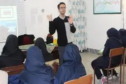 تدریس دبیران مرد در تمام دبیرستان‌های دخترانه ممنوع شد