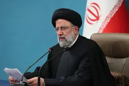 مهار کرونا مرهون ایثار و تلاش بی‌وقفه کادر درمان است