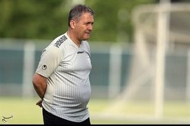 مجلس به دنبال تغییر سرمربی تیم ملی