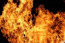 آتش سوزی مجتمع تجاری فردیس کنترل شد