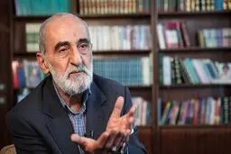 تحلیل حسین شریعتمداری از دلیل حمایت رهبرانقلاب از روسیه در جنگ اوکراین