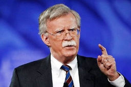 بولتون: سیاست آمریکا باید براندازی نظام ایران باشد!