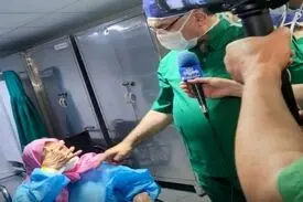 جراحی چشم مادربزرگ درگزینی توسط وزیر بهداشت