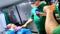 جراحی چشم مادربزرگ درگزینی توسط وزیر بهداشت