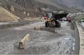محور هراز پس از ۳۰ ساعت بازگشایی شد