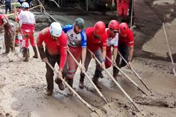 عملیات خارج کردن گل و لای امامزاده داود(ع) پایان یافت