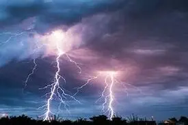 مرگ دو خوزستانی بر اثر صاعقه