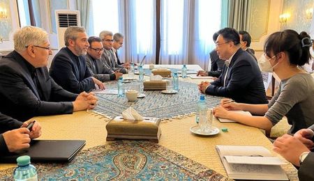 رایزنی هیأت‌ های مذاکره کننده ایران و چین در وین