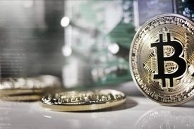 دارندگان مجوز استخراج رمز ارز برای واردات اقدام کنند