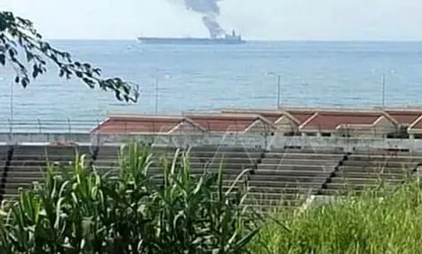 ورود نفتکش جدید ایران به سوریه همزمان با ورود وزیر خارجه ایران به دمشق