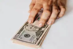 نرخ ارز روزانه؟