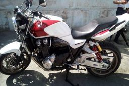 تاکید پلیس بر ممنوعیت تردد موتورهای سنگین/آموزش به ۲۶۰ هزار موتورسوار در طرح موتوریار