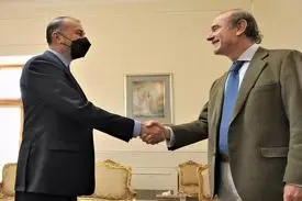 نماینده مجلس متن توافق در حال رد و بدل شدن است؛ جلسه آینده وزاری خارجه ۱+۴ منتج به توافق هسته‌ای خواهد شد