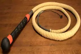 “رفتار آقای معاونیان به نظر من باعث دین گریزی خیلی‌ها می‌شود.”