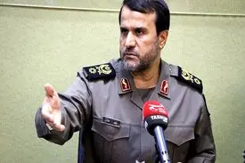 باید دست پلیس را هم بوسید که با بی‌حجابی‌ها برخورد کرد