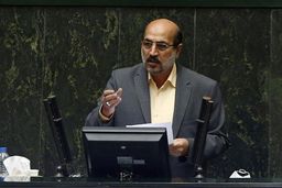 منتظر کاهش قیمت خودرو نباشید