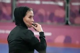فیفا : داوران زن هم باید برای بازی مردان در ایران قضاوت کنند