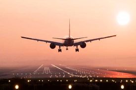 فرود اضطراری هواپیمای فوکر آسمان در فرودگاه شیراز