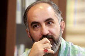 اگر فرزند به خارج رفت، پدر هم برود!