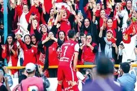 سکوت اصولگرایان با ورود بانوان به ورزشگاه در دولت رئیسی؟!