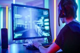 ۴۰ هزار دلار؛ درآمد ماهانه یک گیمر!