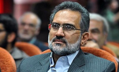 رستم قاسمی کارش را با دولت ادامه خواهد داد