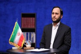 سخنگوی دولت: موافقت رهبری با ادامه سرپرستی زاهدی‌وفا