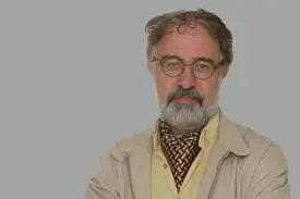 حکومت را چه شده که با اینکه می داند “گشت ارشاد”غلط است اما جرات تغییر رویه ندارید