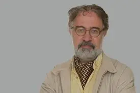 حکومت را چه شده که با اینکه می داند “گشت ارشاد”غلط است اما جرات تغییر رویه ندارید