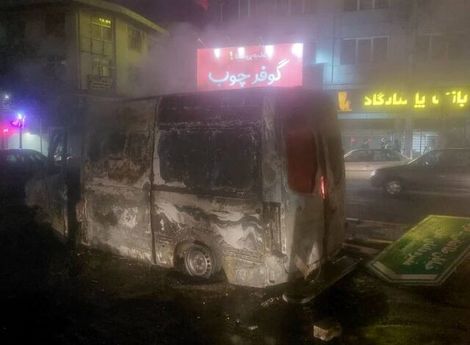 تخریب ۶۱ آمبولانس اورژانس در تجمعات اخیر/ برآورد خسارت ۳۰ میلیارد تومانی