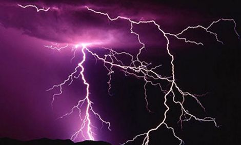 اورژانس: از ابتدای امسال تا ۱۵ اردیبهشت ۶ تن به دلیل صاعقه فوت کرده‌اند