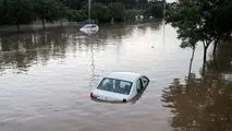 سیلاب وحشتناک در خیابان‌های مشهد؛ خودرو‌ها را آب برد