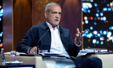 گاردین: پزشکیان چشم به بهبود رابطه با آمریکا دارد