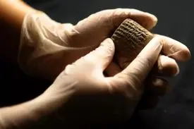 کشف «قدیمی‌ترین» رسید فروش جهان؛ لوحی ۳۵۰۰ ساله به خط میخی