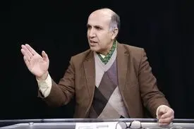 پازوکی، اقتصاددان: آزادی حجاب به نفع اقتصاد کشور، مذهب و مذهبیون است./ دولت ۳۳ ماه است که برسر‌کار آمده اما هنوز استراتژی اقتصادی آن مشخص نیست!/ مگر مشکل امروز کشور آزادسازی جت شخصی است؟