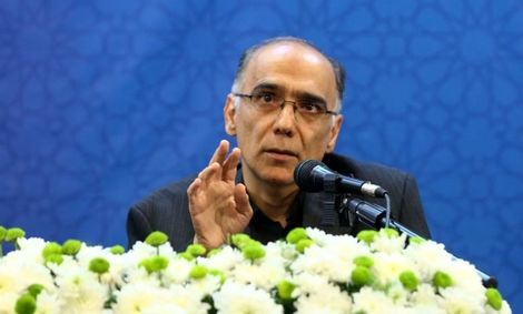 مهدی ذاکریان: همکاری‌های اقتصادی در منطقه با وجود تحریم‌های مالی یک رویاست.