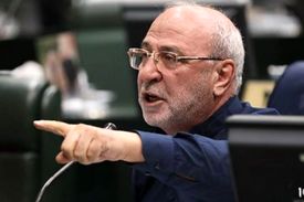 حسینعلی حاجی دلیگانی: ما به کسی که فرزندانش تابعیت خارج از کشور داشته باشند، اعتماد نداریم