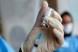 پزشک بریتانیایی با واکسن کرونا قصد کشتن نامزد مادرش را کرد