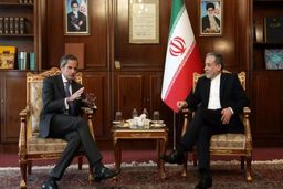 عراقچی: ایران به گام غیرفنی اروپا پاسخ مناسب می‌دهد