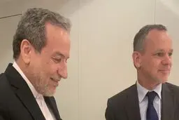 دیدار عراقچی با همتای هلندی در آمستردام