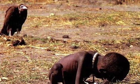 ماجرای خودکشی عکاس این عکس معروف و تلخ دخترک و لاشخور