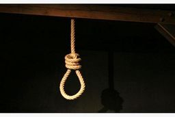 خواهران و برادران پسر معتاد برای او به جرم قتل پدر درخواست قصاص کردند