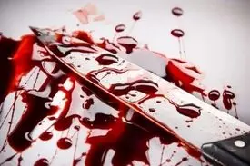 بخشش پسری که مادرش را با ۸ ضربه چاقو به قتل رساند