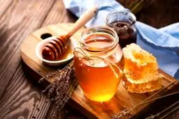 اینجا عسل تقلبی تولید می‌کردند