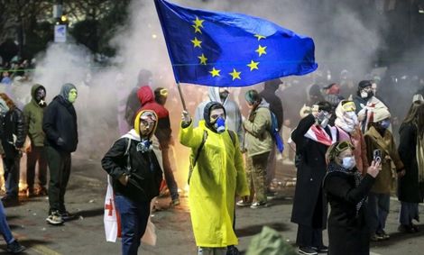 اعتراضات گرجستان: مردمی یا بازی سیاسی غرب؟