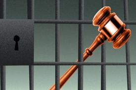 مجازات زندان و دیه برای مرد برادرکش که از عذاب وجدان خودش را تسلیم کرد