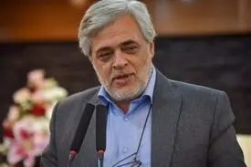 محمد مهاجری: اینکه فردی، که نمی‌دانم نماینده چند درصدی مجلس است، به متن کتابی چیزی اضافه کند و تفسیری نادرست و دروغین ارائه دهد، رفتاری ناپسند و زشت است/ سیستم‌های امنیتی و انتظامی نباید برخوردهای گزینشی داشته باشند