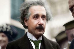 ۷ باور غلط درباره “آلبرت اینشتین”